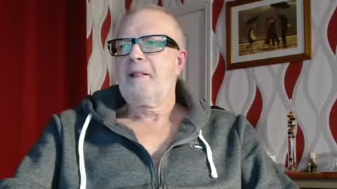 Snapshot of daddiescockforyou chatting on December 8, 8:47 pm Brian ... online show from December 8, 8:47 pm