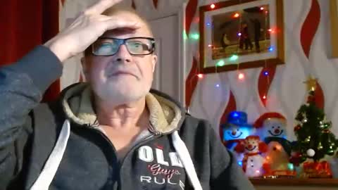 Snapshot of daddiescockforyou chatting on December 20, 9:17 pm Brian ... online show from December 20, 9:17 pm