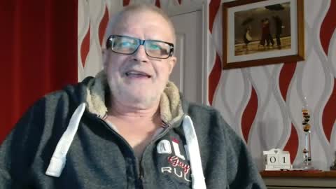 Snapshot of daddiescockforyou chatting on January 1, 8:47 pm Brian ... online show from January 1, 8:47 pm