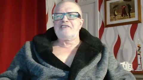 Snapshot of daddiescockforyou chatting on February 12, 9:22 pm Brian ... online show from February 12, 9:22 pm