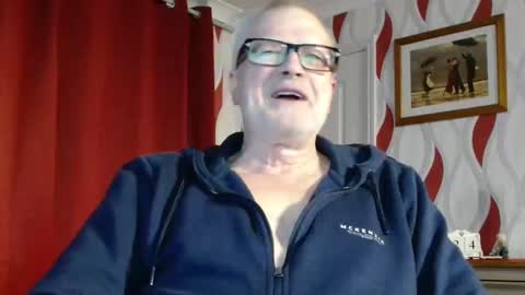 Snapshot of daddiescockforyou chatting on February 24, 9:09 pm Brian ... online show from February 24, 9:09 pm