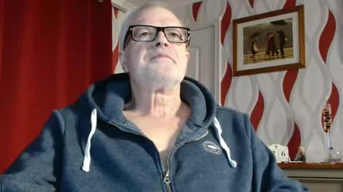 Snapshot of daddiescockforyou chatting on February 26, 8:54 pm Brian ... online show from February 26, 8:54 pm