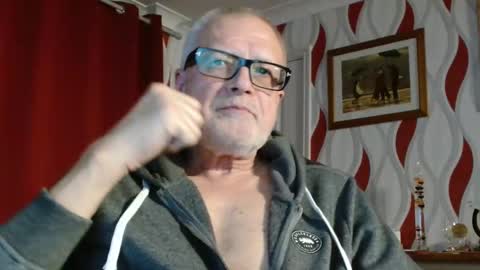 Snapshot of daddiescockforyou chatting on October 16, 8:10 pm Brian ... online show from October 16, 8:10 pm