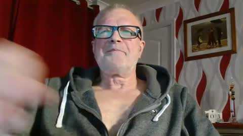 Snapshot of daddiescockforyou chatting on November 3, 9:05 pm Brian ... online show from November 3, 9:05 pm