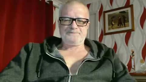 Snapshot of daddiescockforyou chatting on November 13, 9:03 pm Brian ... online show from November 13, 9:03 pm