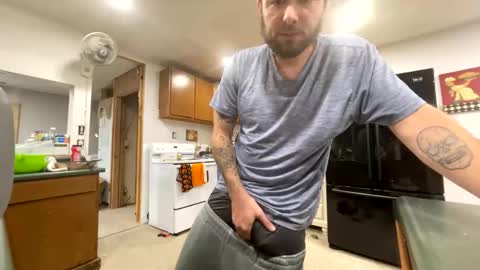 Snapshot of daddydic120402 chatting on October 24, 1:29 pm daddydic120402 online show from October 24, 1:29 pm