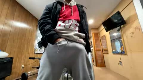 Snapshot of daddydic120402 chatting on December 3, 3:32 pm daddydic120402 online show from December 3, 3:32 pm