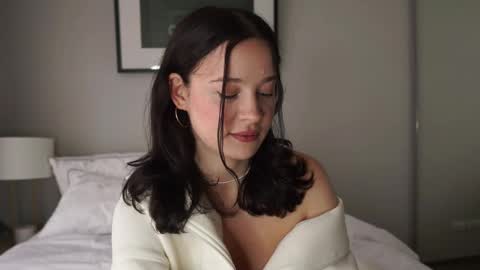 Daddys Trouble online show from September 12, 4:23 am