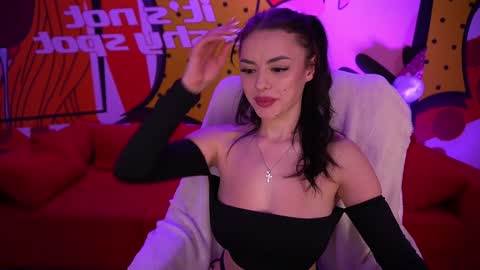 daenerys_daen online show from December 12, 7:37 pm