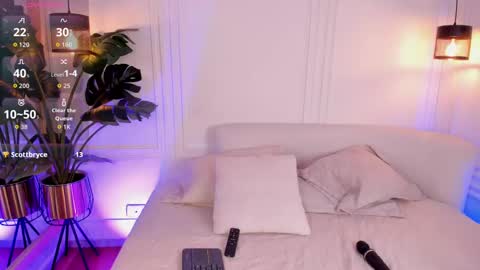 Snapshot of dafne_hillss chatting on November 22, 1:10 pm dafne_hillss online show from November 22, 1:10 pm