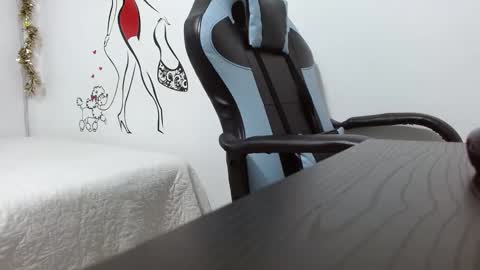 DAFNNE online show from December 27, 12:12 pm