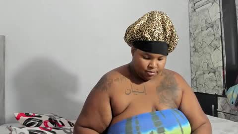 Snapshot of dahianajoss chatting on January 1, 3:13 am Ebony Sex Dahian online show from January 1, 3:13 am