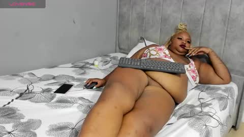 Snapshot of dahianajoss chatting on January 22, 10:48 pm Ebony Sex Dahian online show from January 22, 10:48 pm