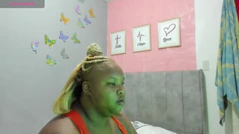 Snapshot of dahianajoss chatting on January 27, 3:47 am Ebony Sex Dahian online show from January 27, 3:47 am