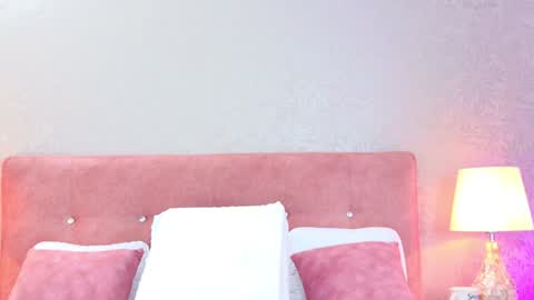 Dahiana online show from February 8, 2:27 pm