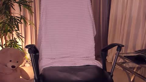 Snapshot of dahraveyne chatting on September 30, 7:02 am Deea online show from September 30, 7:02 am