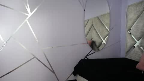 daila_ online show from December 5, 6:44 pm