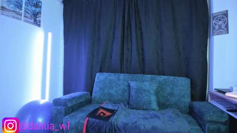 daila_ online show from September 30, 1:21 am