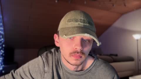 Daimon  online show from January 22, 3:20 am