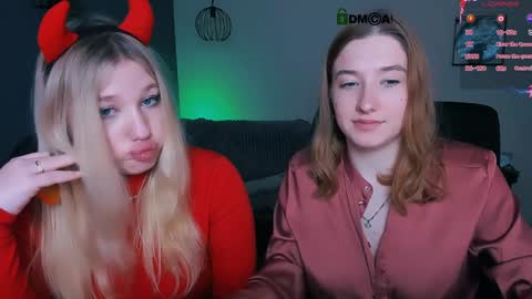 Little Di online show from February 1, 10:55 pm