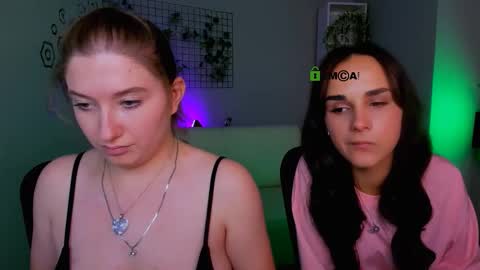 Little Di online show from September 27, 7:41 pm