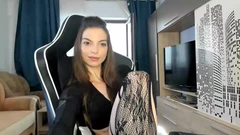 Beatrice online show from October 12, 8:02 am