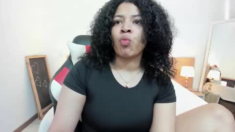 Snapshot of dakota_mars chatting on November 29, 8:23 pm dakota_mars online show from November 29, 8:23 pm