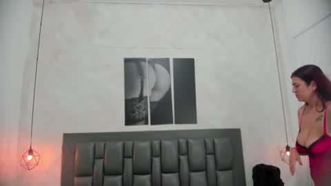 Dakota  online show from September 12, 12:05 pm