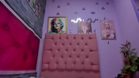 Mariana online show from November 15, 8:27 pm