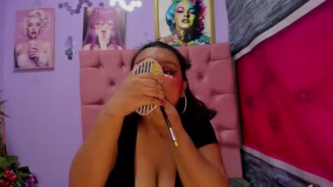 Mariana online show from November 18, 7:29 pm