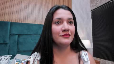 Violeta online show from November 19, 1:00 pm