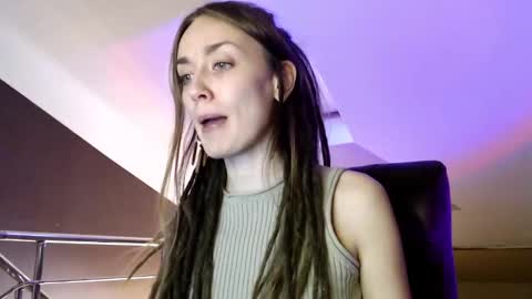 Dalia  online show from December 2, 10:07 am