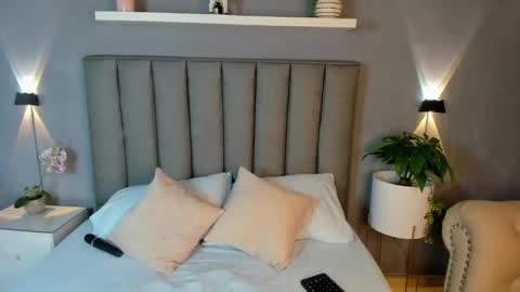 Dalila online show from March 12, 2:30 am