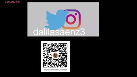 Snapshot of dalila_oficials chatting on December 6, 4:28 pm online show from December 6, 4:28 pm