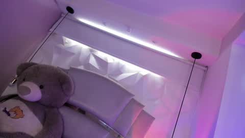 Snapshot of dalila_thoms chatting on January 3, 4:37 pm Dalila online show from January 3, 4:37 pm