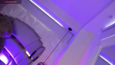 Snapshot of dalila_thoms chatting on January 29, 1:28 pm Dalila online show from January 29, 1:28 pm