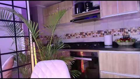 Snapshot of dalila_thoms chatting on October 3, 10:23 am Dalila online show from October 3, 10:23 am