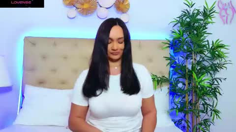 daliyaa_ online show from October 13, 10:15 am