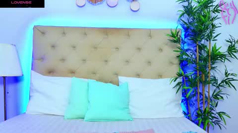 daliyaa_ online show from October 29, 1:13 pm