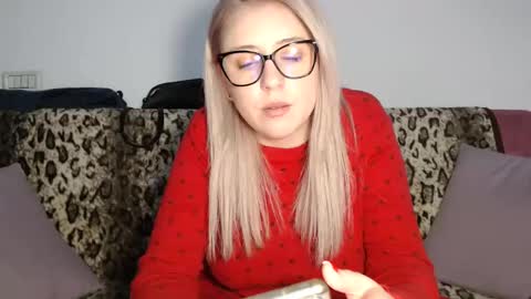 Maria online show from December 24, 9:44 pm