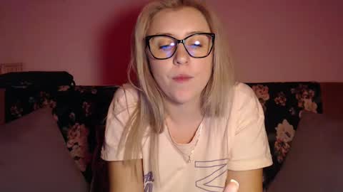 Maria online show from March 7, 10:10 pm