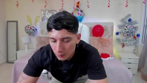 DAMIAN online show from December 24, 7:00 pm