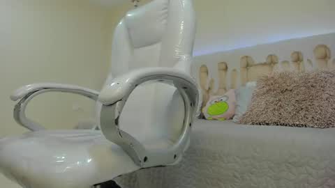 DAMIAN online show from January 4, 3:39 pm