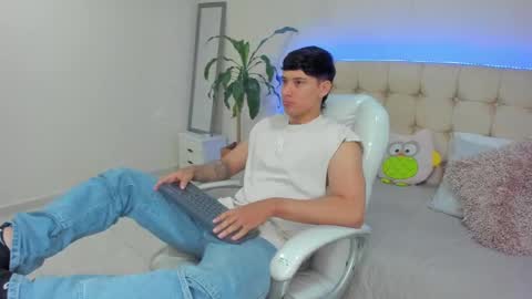 DAMIAN online show from January 10, 12:15 pm