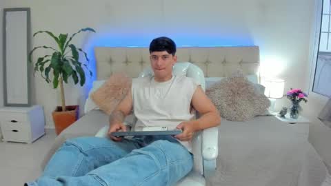 DAMIAN online show from January 10, 6:17 pm