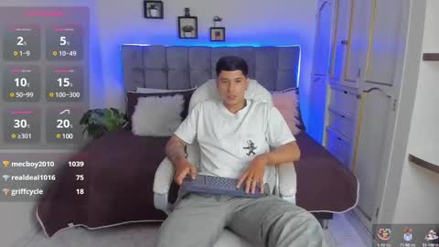 DAMIAN online show from February 8, 12:39 pm