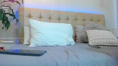 DAMIAN online show from February 18, 3:43 pm