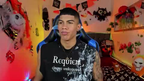 Damian online show from October 31, 4:02 am