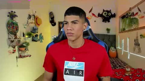 Damian online show from November 12, 3:18 am