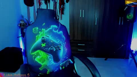 Damian torner online show from February 1, 8:29 am